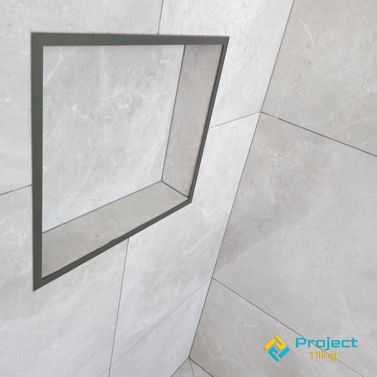 varying shades of beige and uneven staining
          create a limestone look